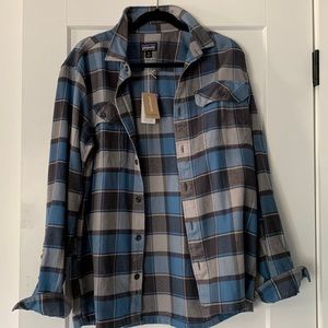 NWT - Patagonia Men's Fjord Flannel Button Up Long Sleeve Shirt Size Medium